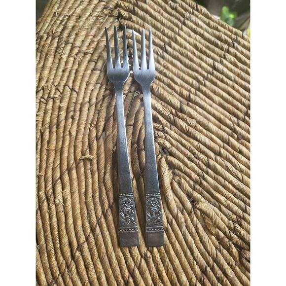 Vtg National Stainless Steel Laureen Rose Flower Japan 2 Pc Cocktail Fork - Picture 1 of 3
